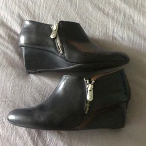 Adrienne Vittadini Shoes - Adrienne Vittadini booties Adrienne Vittadini Shoes - Adrienne Vittadini booties